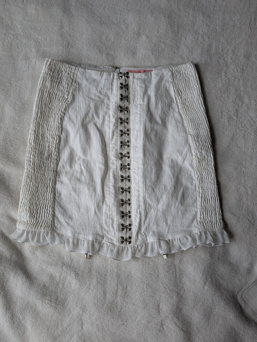 Verge Girl White Mini Skirt